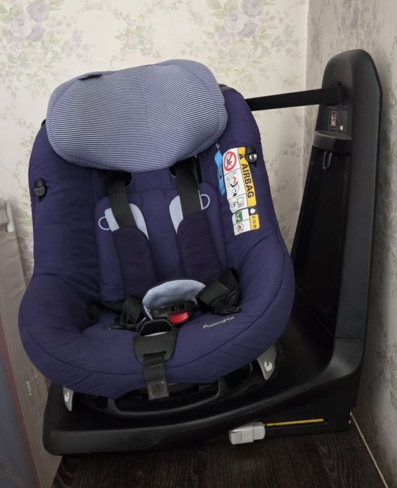 Maxi cosi AxissFix детское автокресло