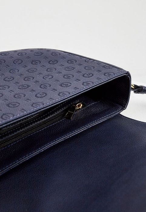 Сумка премиум бренда Pollini