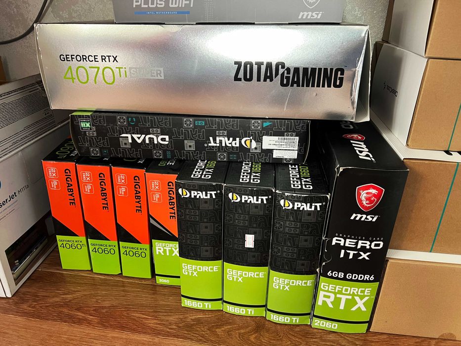 Продам коробки от видеокарт - Комплектующие и аксессуары Астана на Olx