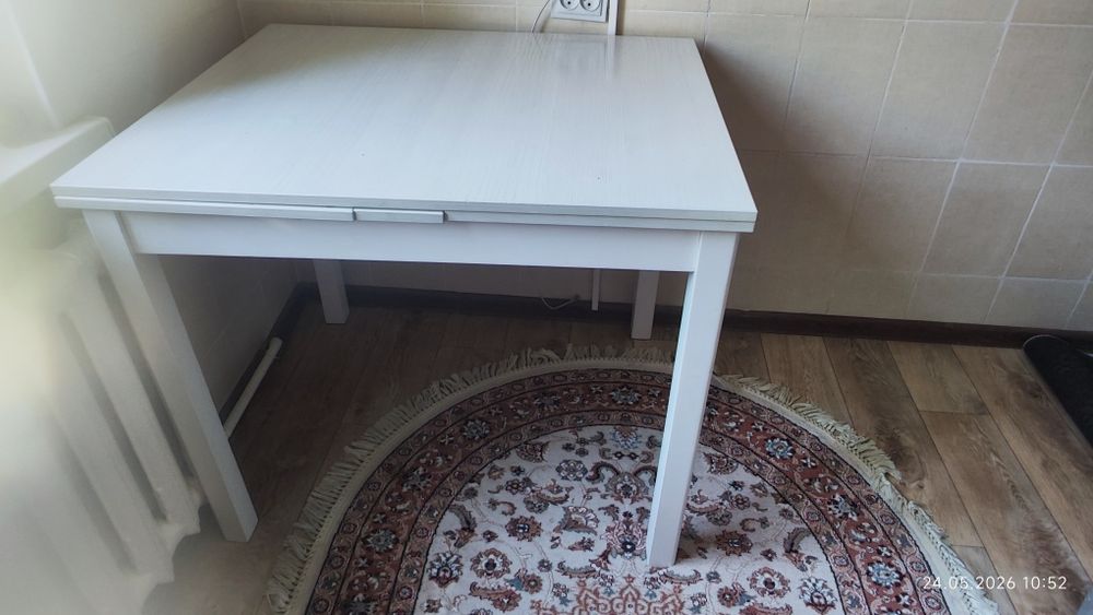 Продам  стол  обеденный