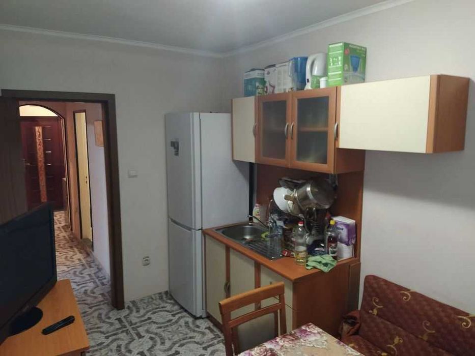 Дава се под наем Двустаен апартамент в Бургас, Зорница - 63 кв.м за 200 € - Снимка #1