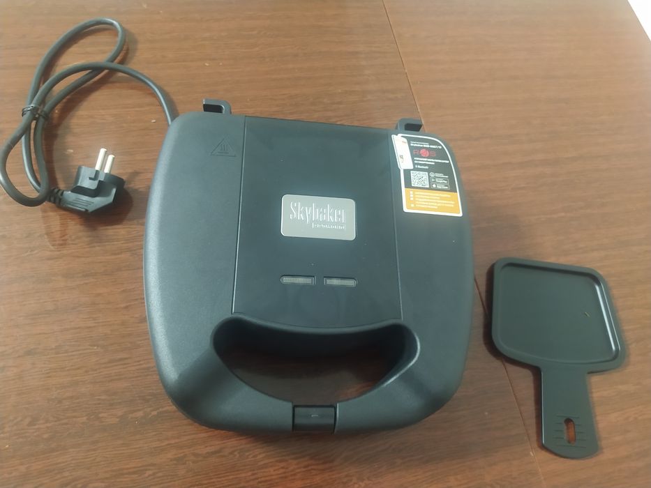 Мультипекарь REDMOND SkyBaker RMB-M657/1S