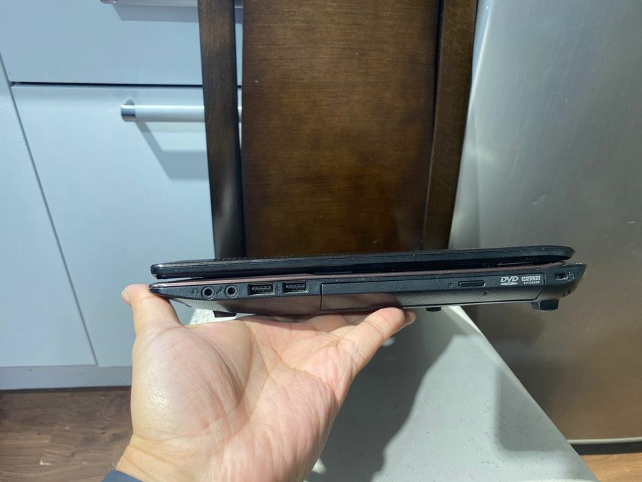 ASUS intel core i7/Nvidia GeForce/ozu 8GB/SSD