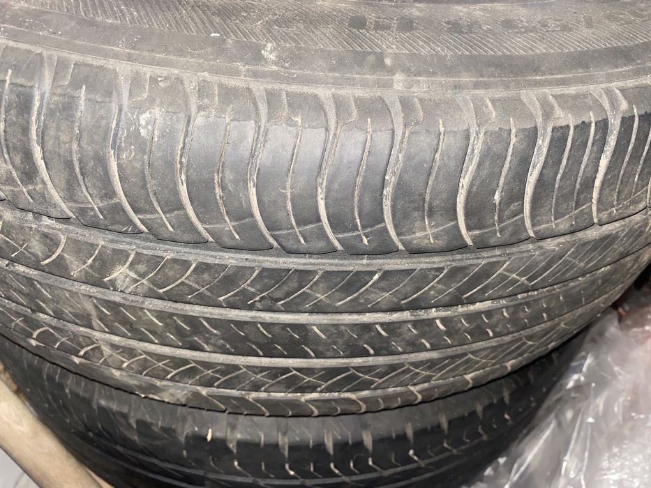 Продам летнюю резину с дисками