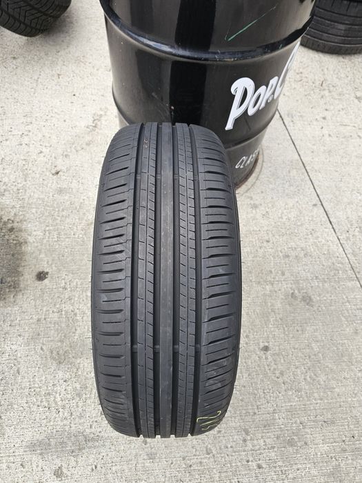 De vanzare 215 50 r18 falken 2024