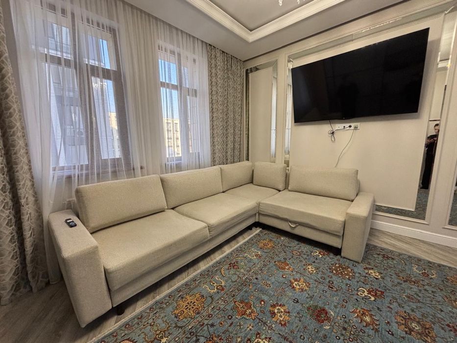 Диван раскладной, длина 3м