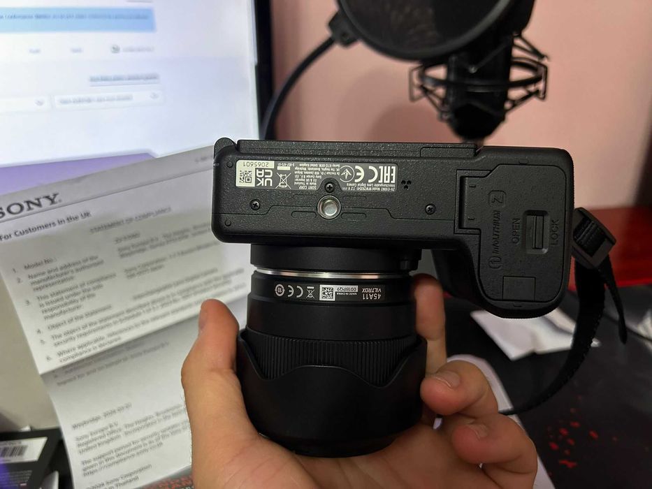 Vand aparat foto Sony ZV-E10 II (Mark2) cu tot cu obiectiv/separat.