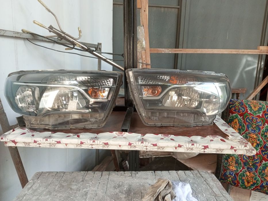 Лада Веста фара передняя комлект