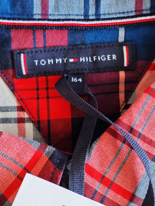 Риза Tommy hilfiger за ръст 164/14 години нова