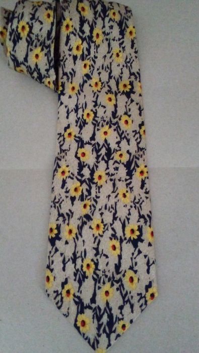 cravata Giorgio Armani, noua