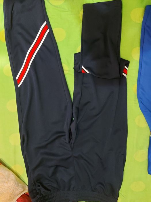 Продам новый костюм 46-48