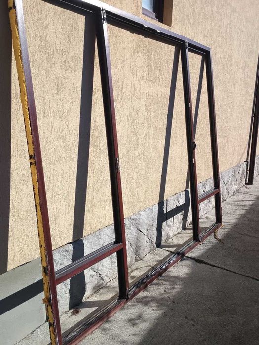 Дограма с прозорци и комарник (безплатно)