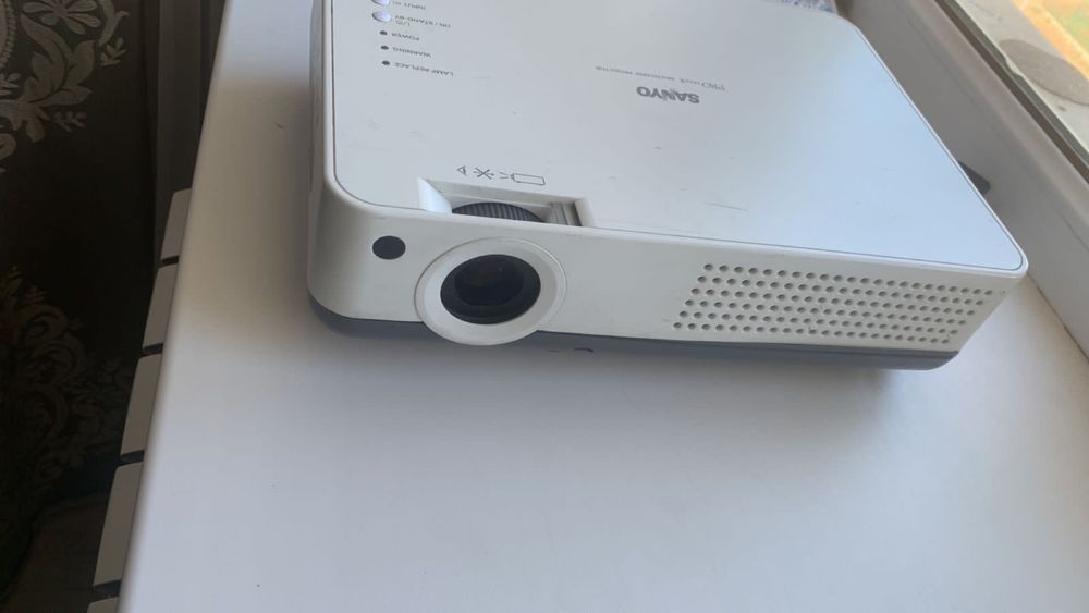 Проектор SANYO PRO xtrax