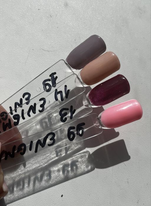 Продам лаки разные