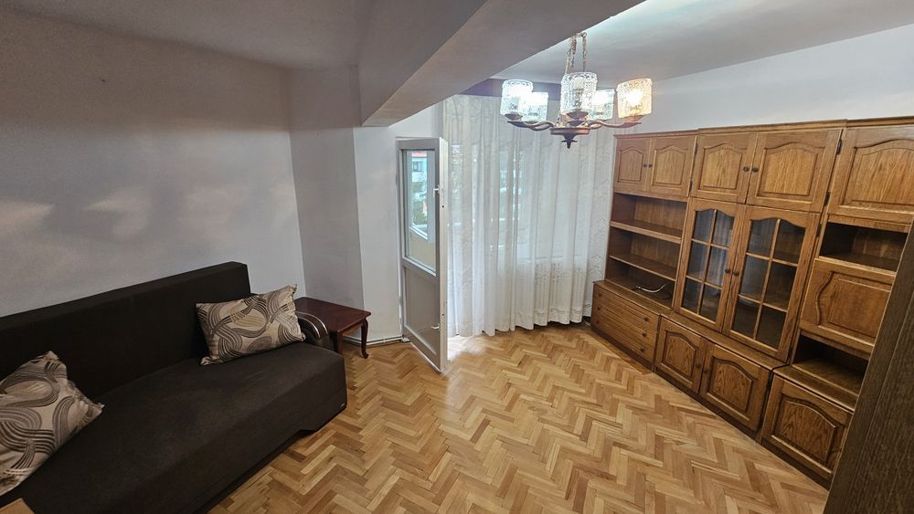 Inchiriez apartament 2 camere zona Ștrand