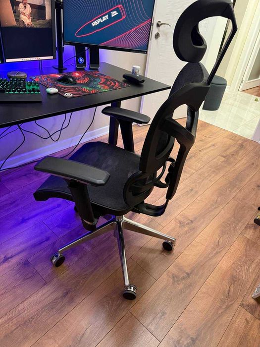Ергономичен стол Multi-function механизъм, до 250 kg, черен