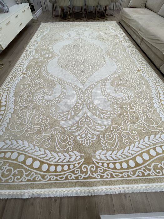 Ковер в отличном состоянии