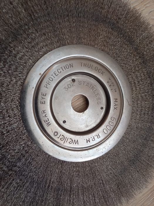 Зачистные щетки Weiler