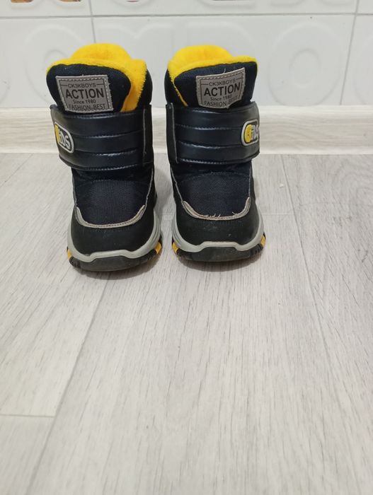 Зимние детские ботинки