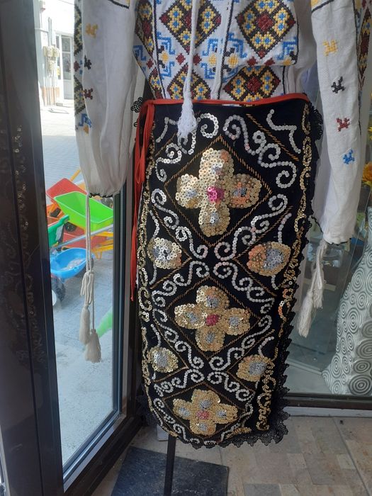 Soarțe,cătrințe ,costum popular