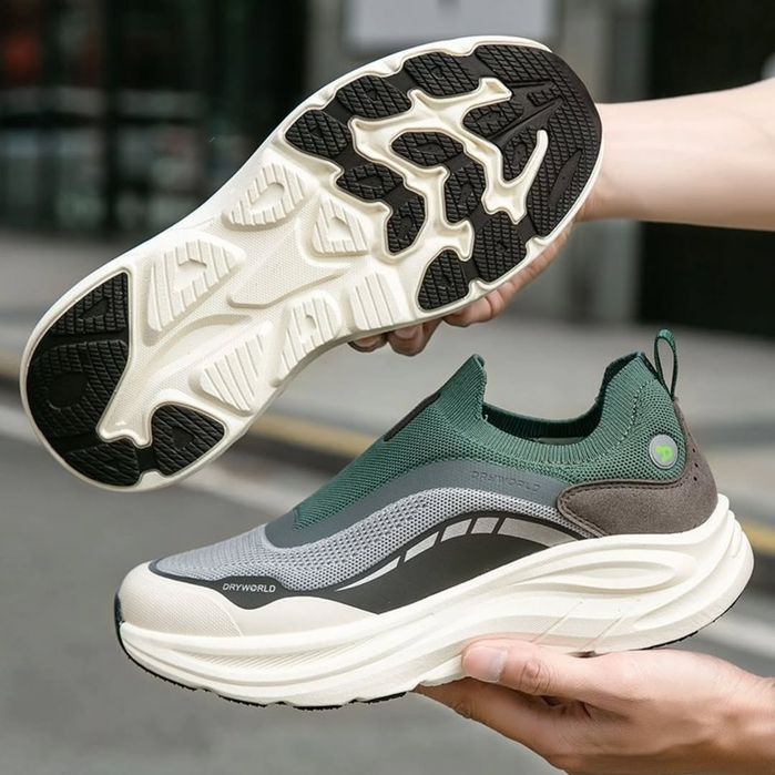 SKECHERS New Collection