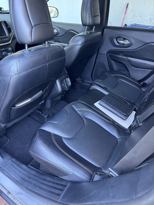 Vand Jeep cherokee