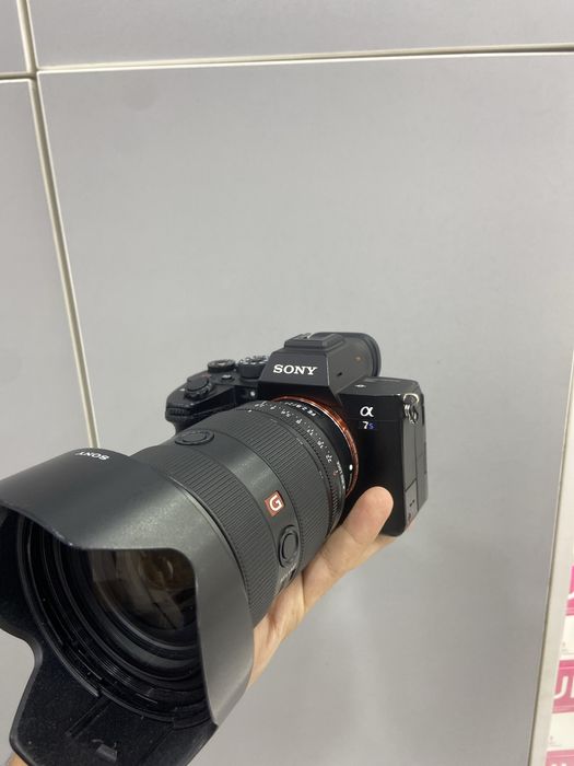 Sony A7S III + Sony 24-70mm F2.8 GM II (2-pokoleniya) | Ideal holat