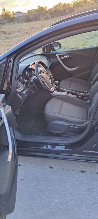 Opel astra j 2011,1.4 Turbo