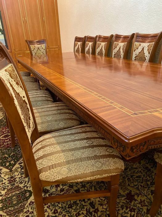 Stol stul komplekt sotiladi 16 kishilik