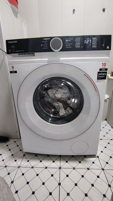 Стиральная машина Toshiba 9кг как новый made in Japan
