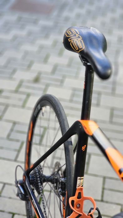 Sibiu, vand cursiera KTM carbon, ultegra, disc, marime 57