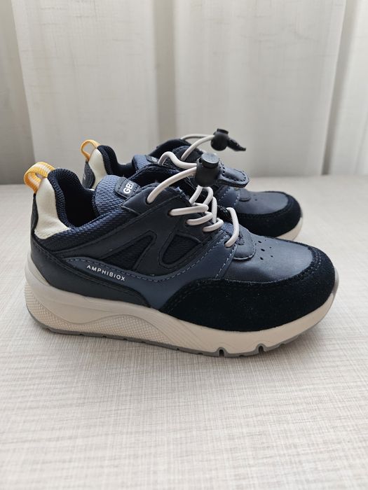 Adidasi Geox impermeabili nr 25