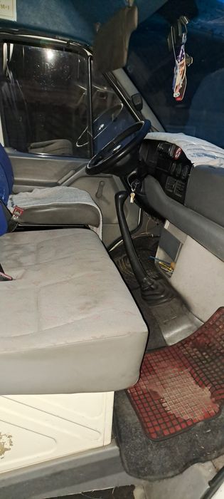 Se vinde vw Lt 35. 2.5cc se vinde s se dezmenbrează