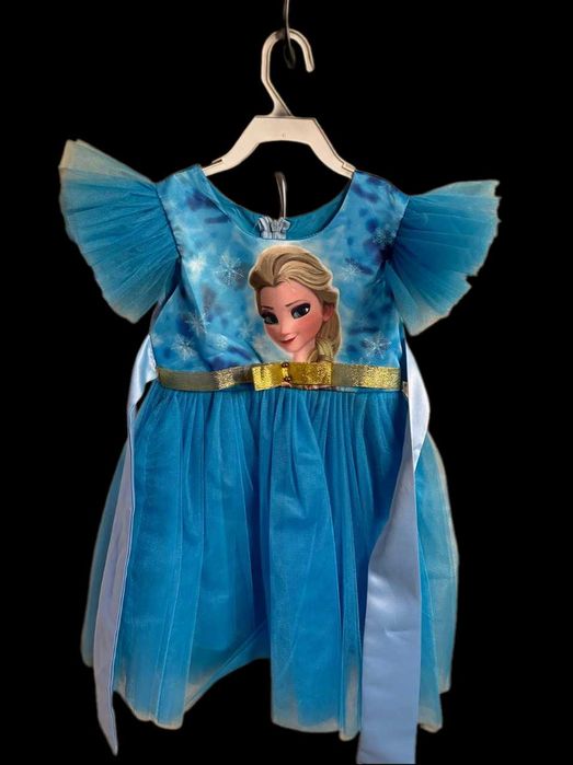 Продам детские платья 5-6 лет