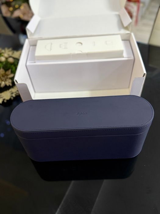 Feon Dyson supersonic Gift box