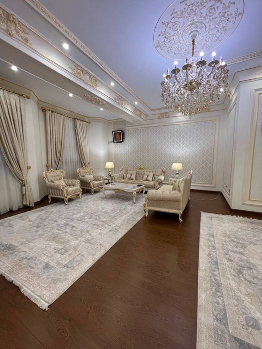 Срочно продается шикарный особняк