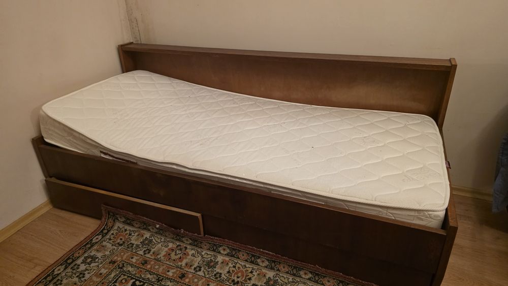 Подарявам мебели