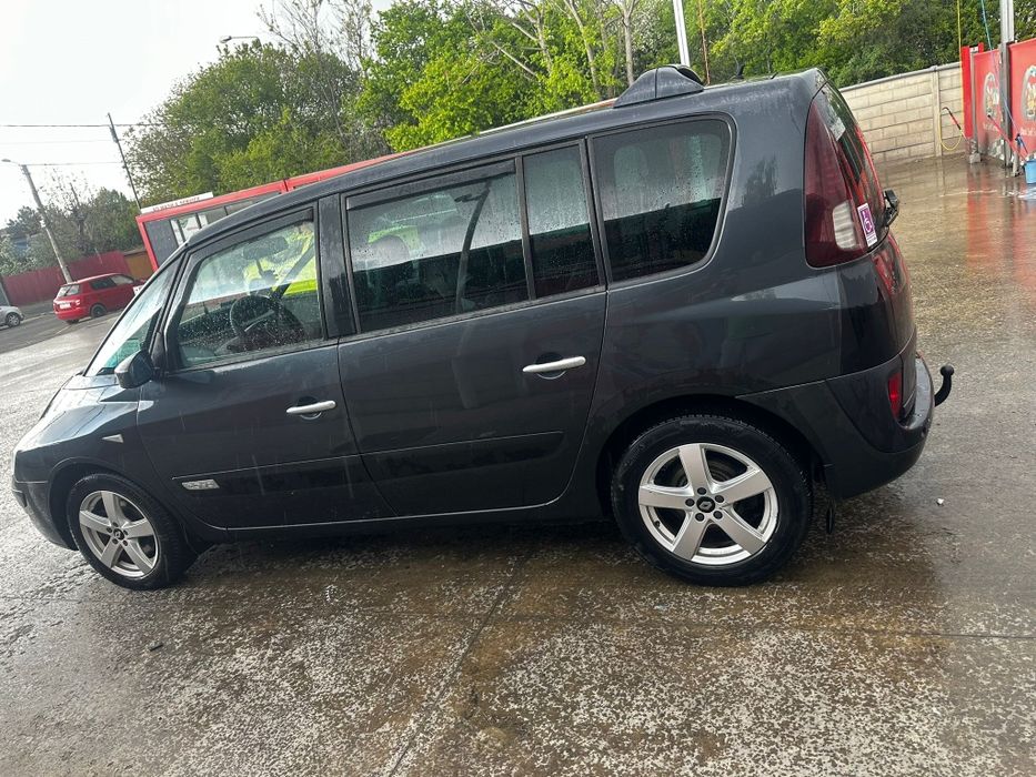 Vand renault espace 4 in stare buna de fuctionare cu sistem pentru persoanele cu handicap