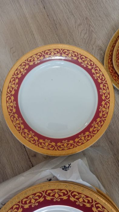 Продам чайно-столовый сервиз