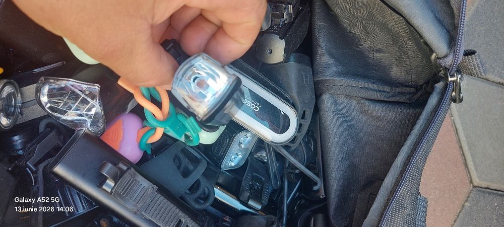 Accesori biciclete fara baterie tote cu acumulator