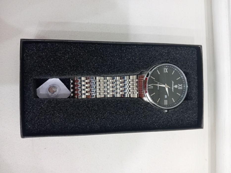 Мужские часы бренда Poedagar