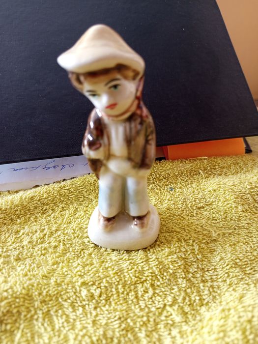 Красиви статуетки