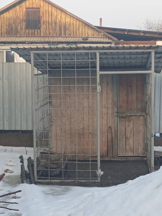 Продам прочный вальер