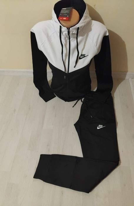 Trening fete Nike.
