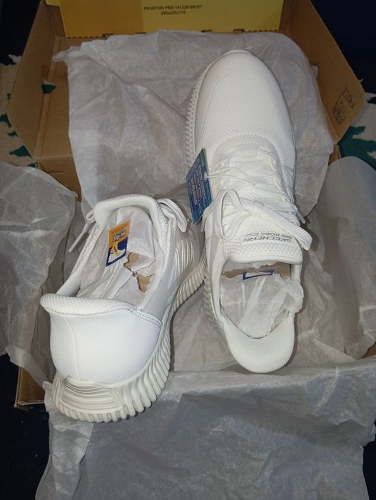 Adidași Skechers dama 38