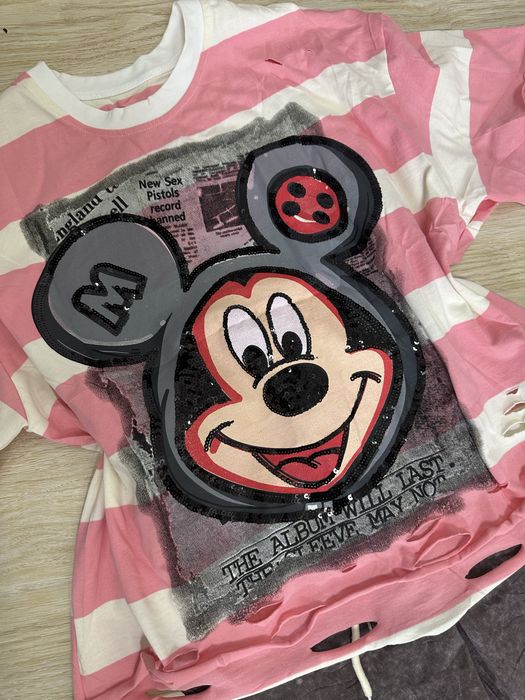 Футболка и штаны на широкой резинке. Костюм