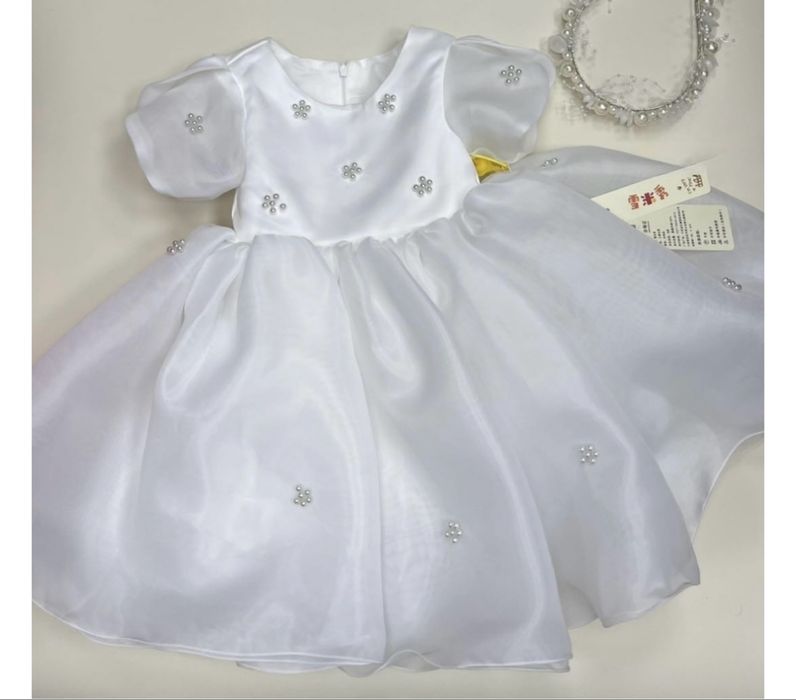 Белое пышное платье