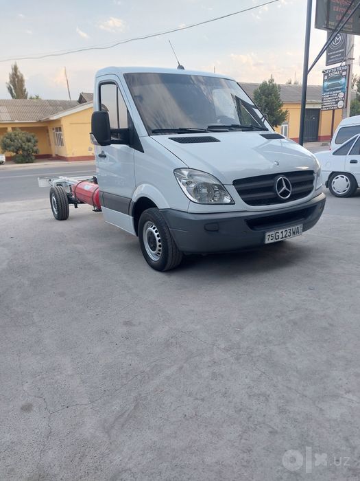 Mersedes benz spirinter yili 2011 maroti 104 shase xolatida