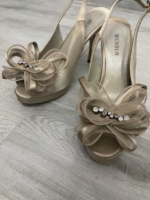 Комплект официални обувки и чанта