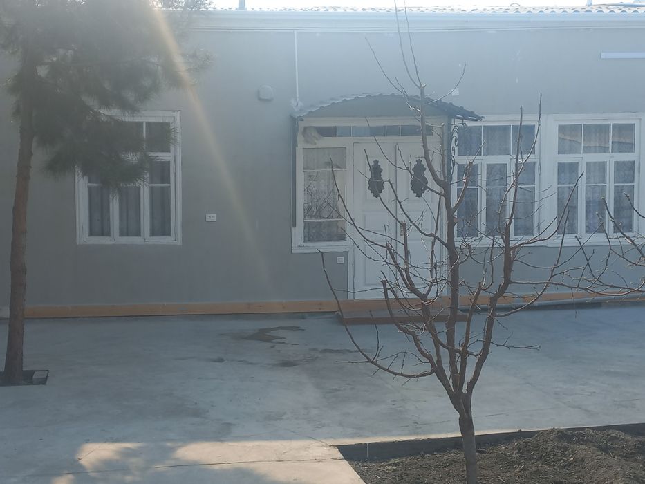 Сдается дом в центре Коканда.